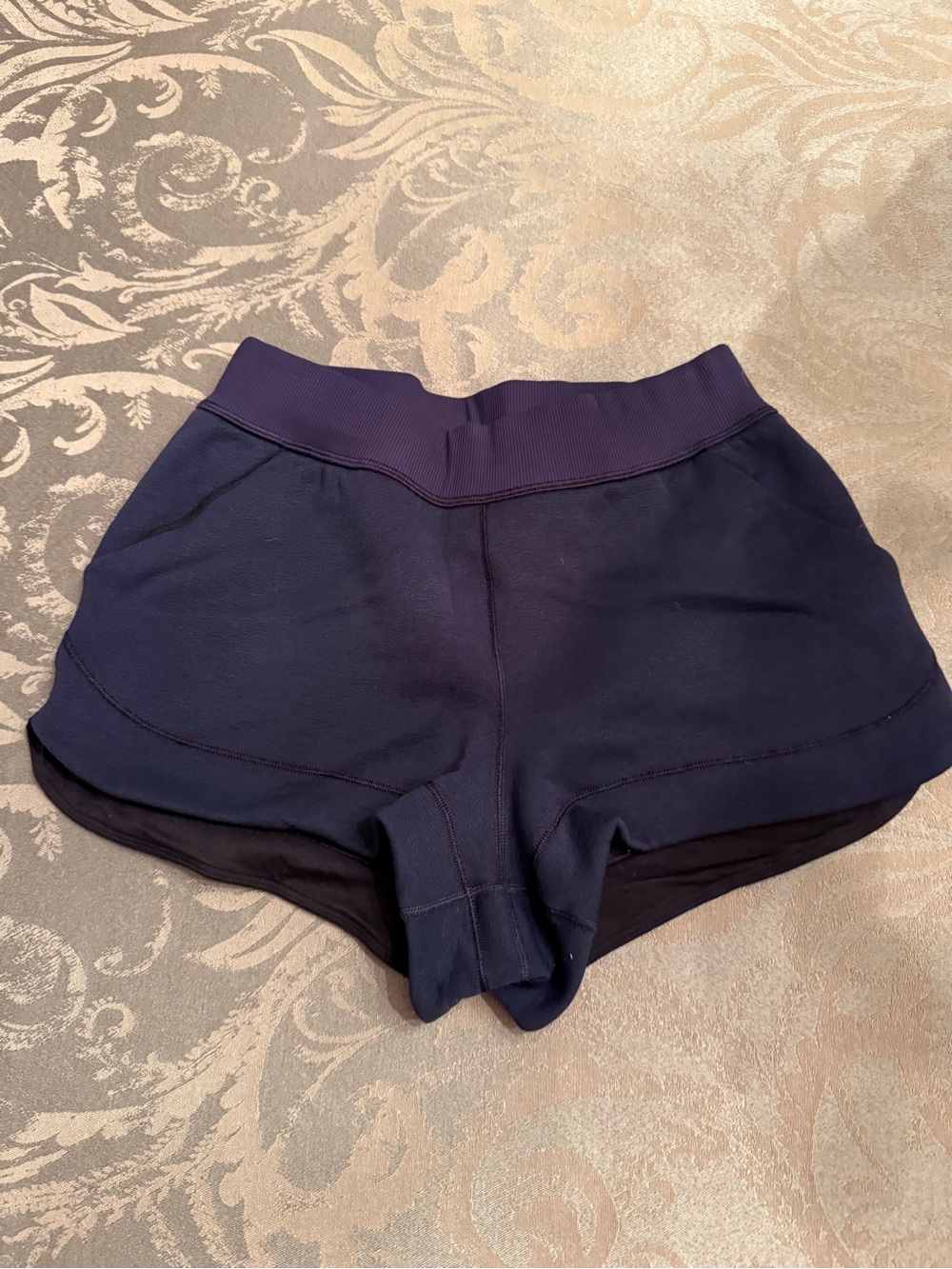 Lululemon Women's Navy High-Waist Athletic Shorts size 6
